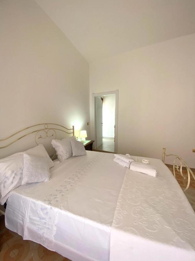 Le Fresie B&B SantʼAntìoco Exteriér fotografie